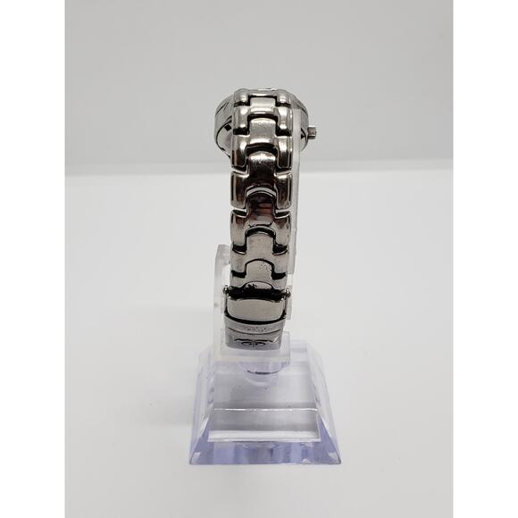 Roxy women's watch. Blue iridescent face. Calendar on watch face. working watch - Picture 4 of 7